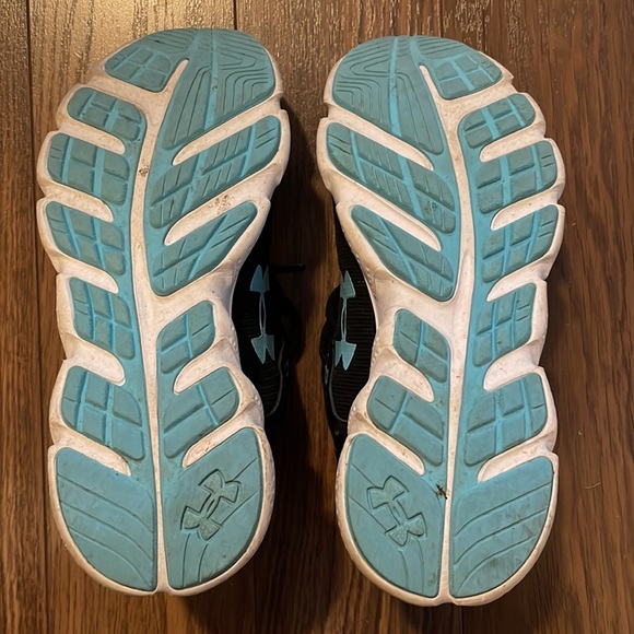 Under Armour Black Sneakers Size 6 - Picture 9 of 9